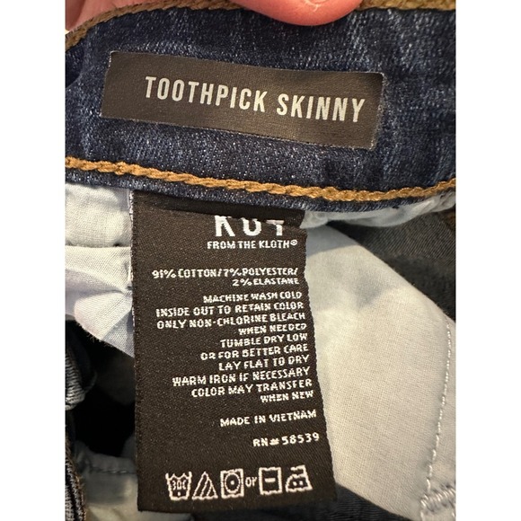 Women's Kut from the Kloth Toothpick Skinny Jeans - Picture 5 of 5